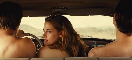 Garrett Hedlund, Kristen Stewart, Sam Riley desnudos En carretera