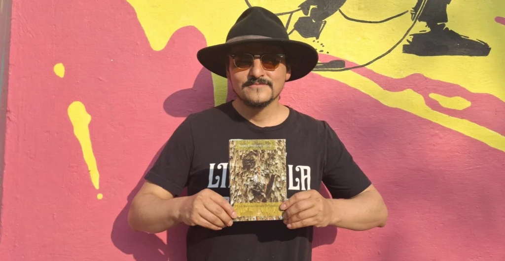 Sobre las Revoluciones Invisibles, de Andrés Cisneros de la Cruz