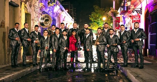 La Banda del Recodo llega a Barcelona dentro de su gira española 2025 con todos sus grandes éxitos y más de 85 años de historia del género banda.